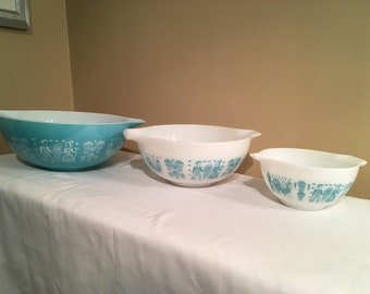 Set of 3 Pyrex Amish Butterprint Cinderella Mixing Bowls