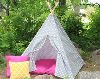 Play Teepee, Gray Polka Dot, Two Sizes Available, READY TO SHIP, Can Include Window, Kids Play Tent, Tee Pee