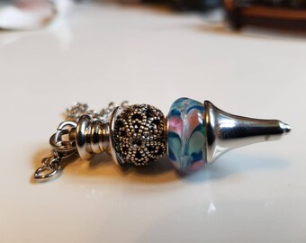 Unique dowsing pendulum