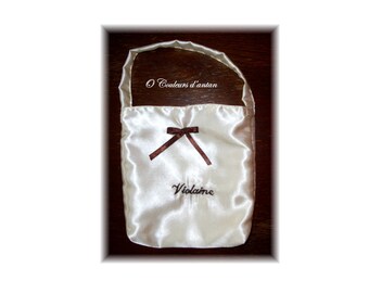 Bridesmaid, wedding bag