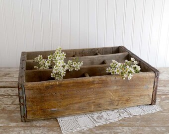 Vintage Soda Crate, Vintage Bottle Crate, Vintage Farmhouse Decor, Industrial Home Decor, Vintage Wood Crate, Loft Decor Rustic Home Decor