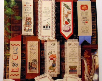 Counted cross stitch booklet "Bookmarks Collection" Leisure Arts 1986