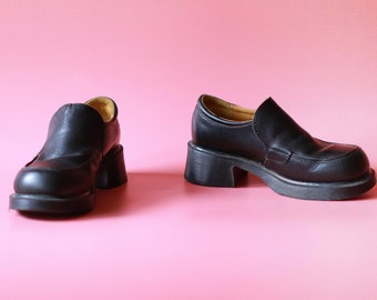 Vintage Rare Dr. Martens Loafer US 7/ UK 5