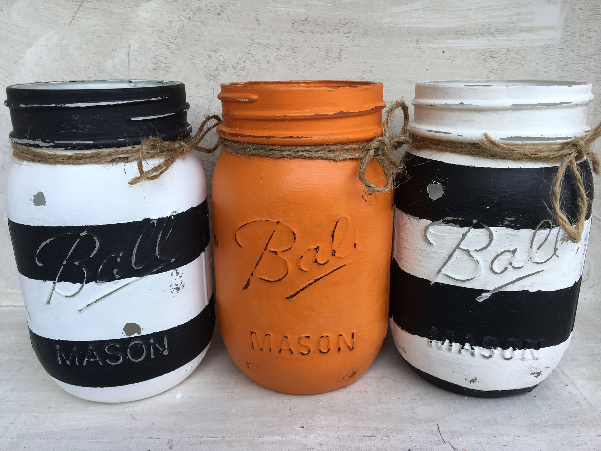 Painted Mason Jars. Halloween Jars. Halloween Decor. Fall