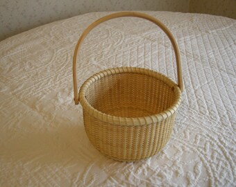 Nantucket Lightship basket