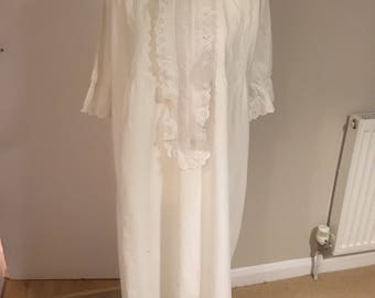 Antique Victorian nightgown nightdress - long antique white cotton nightgown