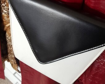 Black and white leather clutch , vintage purse 60's , with removable strap