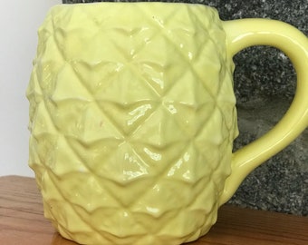 20 oz Hand Painted Lemon Yellow Pineapple Artisan Mug