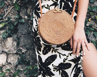 Rattan Bag Round Bag Straw Bag with Woven Bow/Clip Closure Natural Handwoven Bali Half Motif Ata Grass Shoulder Bag With Plane Pattern