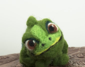 Chameleon, Needle Felted Soft Sculpture