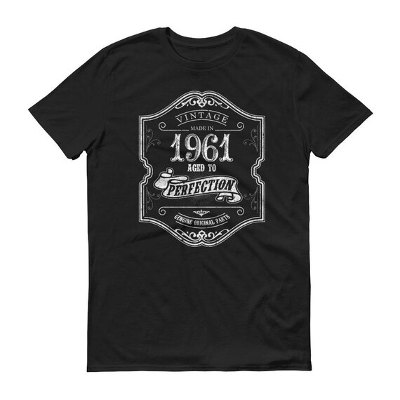1961 Birthday Gift Vintage Born in 1961 t-shirt for men 57th