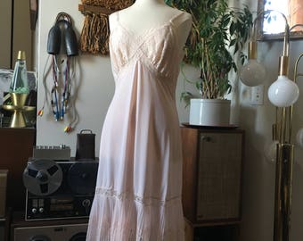 1960s Powder Pink Boudoir Dream Slip