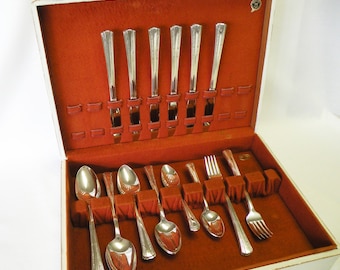 Vintage Silverplate Flatware - 1939 Gracious by Rogers IS - 6 Place Settings, 30 Piece Set, Wedding, Tea Party, Holidays, Cottage Chic