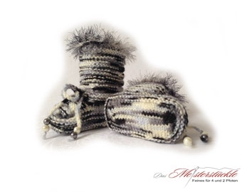 Knitted baby booties baby boots white black