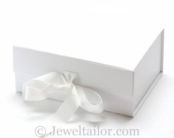Medium Luxurious White Ribbon Tie Snap Shut Gift Box 23.5cm (9.2 Inches) ~ An Ideal Gift, Keepsake, Bespoke Hamper or Presentation Box