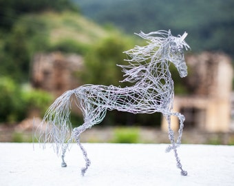 Crystal Wire Art, Metal Art Sculpture, Unicorn Gift, Unicorn Sculpture, Birthday Gift, Unicorn Figurine, Crystal Animal Figurine, Horse