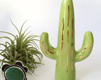 Green Cactus Ring holder - Ring cone, Ring Display, Ring Tree, Ceramic Ring Cone, Ceramic Jewelry Display, Ceramic home decor