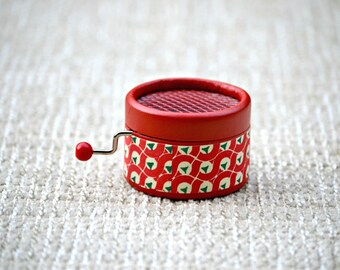 Little personalized music box. Hand cranked. Retro red. Choose a melody from the list.