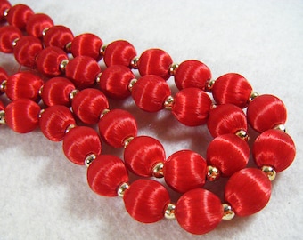 Vintage 60's Red Beaded Necklace