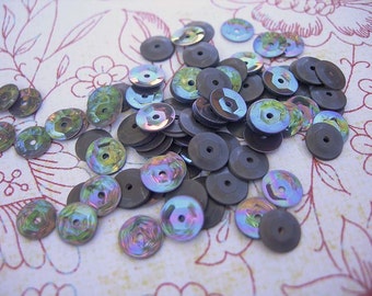Vintage Sequins Strand GRAY RAINBOW iridescent cupped couture embellishments Full Strand 6mm
