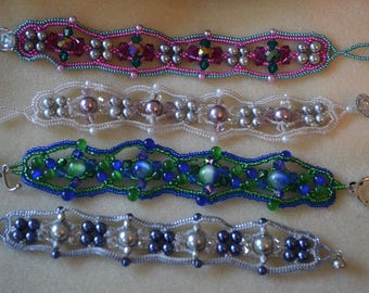Scalloped bracelet