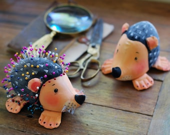pincushion, hedgehog, pin cushion, to store pins