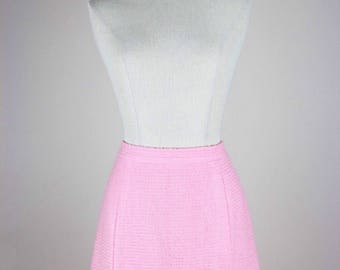 CHANEL Vintage Skirt Bouclé Tweed Pink Spring/Summer Ready-To-Wear Collection 1989 Sizes Germany 38(-40) / UK 12(-14) / USA 8(-10)