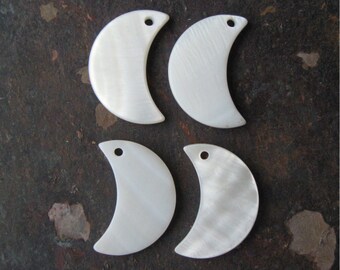 Mother of Pearl Flat Crescent Moon Pendants New (4) White MOP Shell