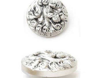Large 38 mm silver metal button