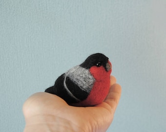 Needle Felted Bullfinch, Needle Felted Robin, Felt Bird, Handmade bird, Home Decor, Christmas Stocking Filler - READY TO SHIP