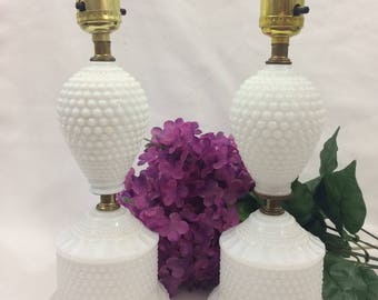 Set of 2 Vintage White Hobnail Table Lamps Country Farmhouse Victorian Style French Country