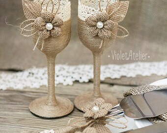 Rustic Wedding Set, Burlap Lace Toasting Flutes & Cake Cutting Set, Champagne Glasses Cake Serving Set, Bride and Groom Toasting Glasses