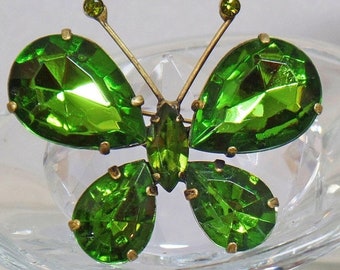 BIG SALE Vintage Large Green Rhinestone Butterfly Brooch. Green Rhinestone Butterfly Pin.