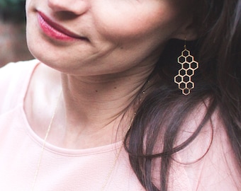 Matte gold honeycomb earrings