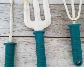 Cute Mid Century Garden Tools. Vintage Hand Garden Tools. Garden Display. Mother's Day Gift.