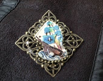 Brooch, vintage ceramic Cabochon