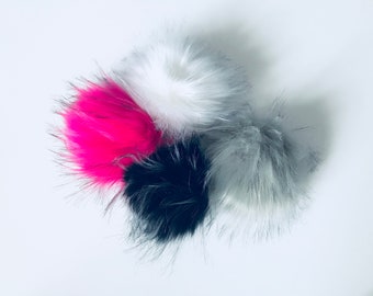 Add a Faux Fur Pom Pom to your Hat