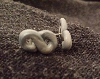 Pattern Stud Earrings infinity