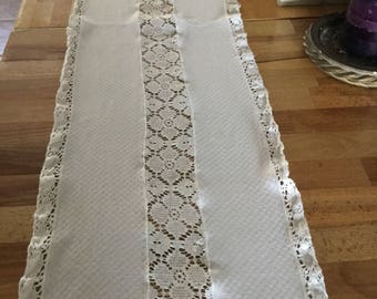 Victorian lace table runner