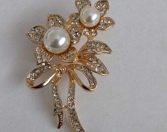 Pretty Flower Brooch