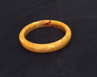 Vintage Lucite Butterscotch Bangle Bracelet