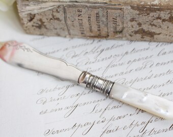 Vintage English Mother Of Pearl Fish Knife - EPNS