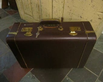 Super White Star Suitcase with Key. Suitcase Chocolate Brown Hard Shell Suitcase Luggage Travel Glamorous Luggage Bags Purses Cases