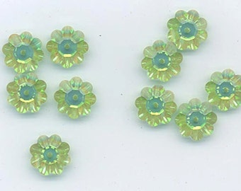 24 vintage Swarovski margaritas - art 3700 - 10 mm - peridot AB