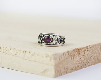 Lilith * Celtic Ring * Sterling Silver * Celtic Birthstone Ring * Celtic Knot * Irish Ring * Celtic Knot Jewelry * Birthstone Ring *