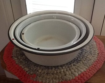Vintage Nesting Set of White Enamelware Bowls