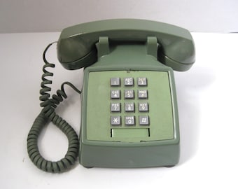 Vintage Avocado Green Push Button Telephone Bell Systems Western Electric
