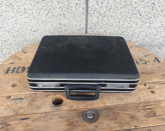 Vintage Briefcase, Black Briefcase, Mens Briefcase, Retro Briefcase, Vintage Office Bag, Business Briefcase, Old Briefcase.