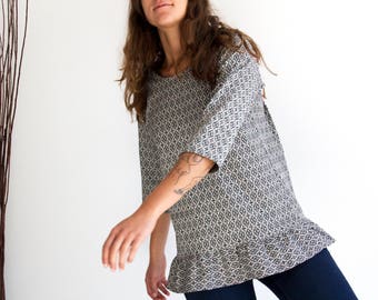 Casual loose top, Womens ruffle tops, Modern blouse, Casual friday shirt, Casual party top, Black and white tunic top