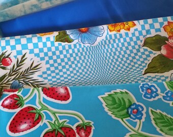 PIECES BLUE OILCLOTH fabric, vintage oilcloth fabric, blue floral oil cloth, blue tablecloth, table cloth, outdoor waterproof fabric